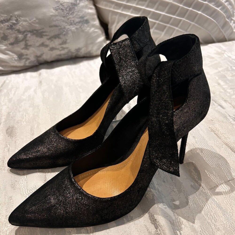 SCHUTZ REVOLVE PRINCESA ACAMURCADO/METALIZADO Size 9B Color Metallic Black